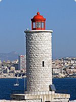 Leuchtturm im Hafen leuchtturm, hafen, marseille, frankreich